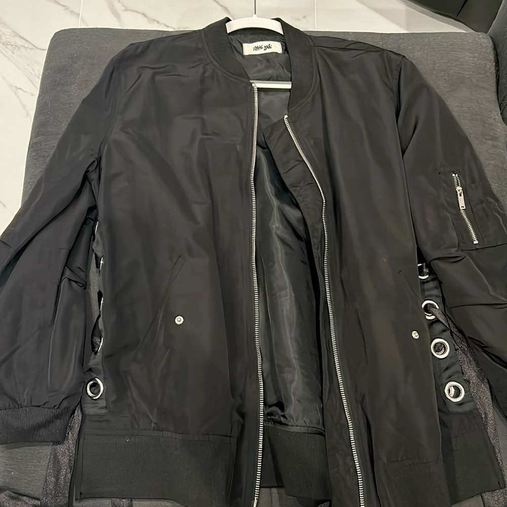 Long black bomber jacket from Vanilla Sky boutique